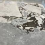 ويلز طاولة وسط مستطيلة بسطح بورسلان وودي