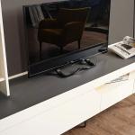 فورزا طاولة تلفزيون مع أرفف وودي