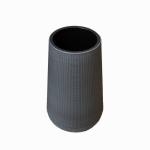 مركن أشجار رمادي صغير وودي