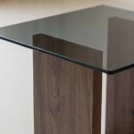 بيتي طاولة جانبية زجاج وودي