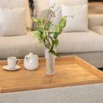 فازة بيضاء وودي