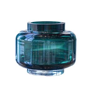 فازة زرقاء وودي