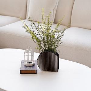 فازة  سيراميك مخطط وودي