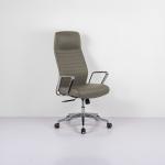 ايثان كرسي إداري فاخر جلد بني فاتح بمسند ظهر عالي