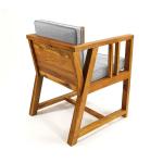 مومجي كرسي من الخشب وودي